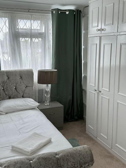 Spacious 4 Bedroom House Billericay Exterior photo