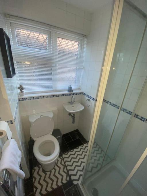 Spacious 4 Bedroom House Billericay Exterior photo